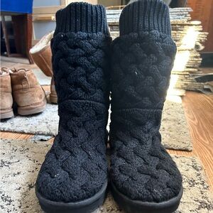 UGG CABLE KNIT SWEATER RIBBON BOOTS